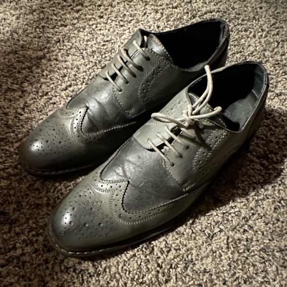 Men’s Penguin Dress Shoes - Picture 2 of 8